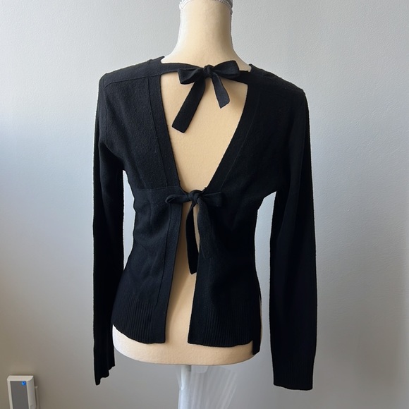 Elizabeth and James Tie Back Sweater, Size Large - Picture 1 of 12